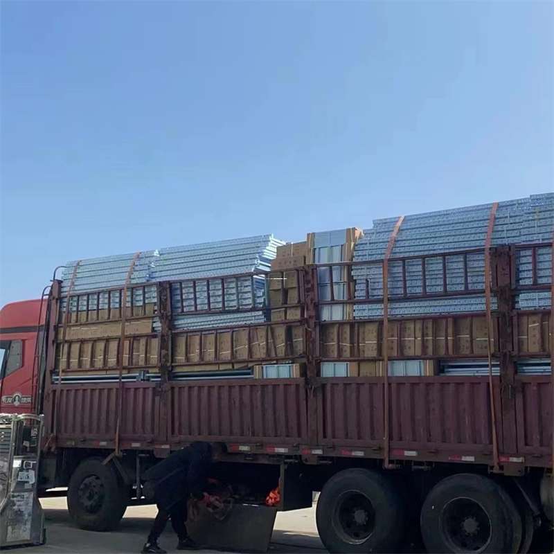 河南洛阳偃师到新疆阿勒泰富蕴县物流公司，一站式服务